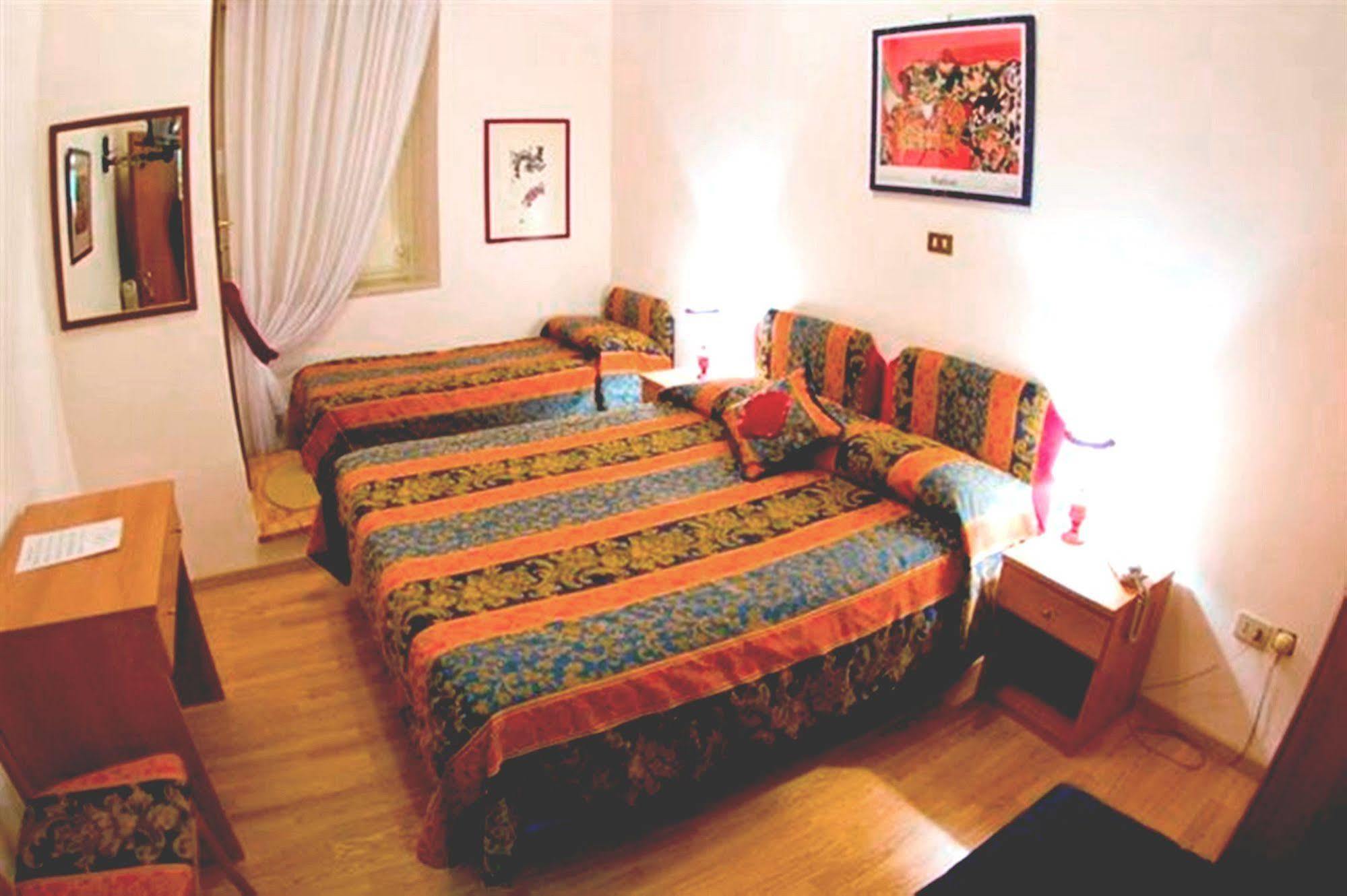 Hotel Margaret Róma Kültér fotó